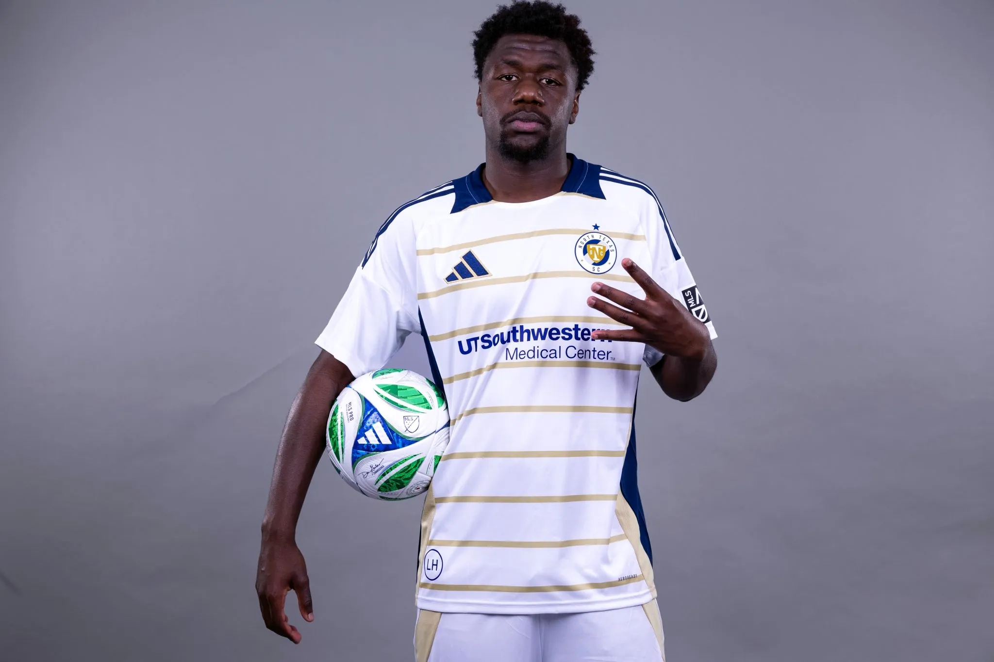 ATLUTD2 signs Mo Cisset